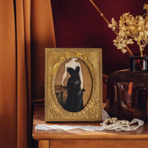 5x7 Gold Resin Picture Frame